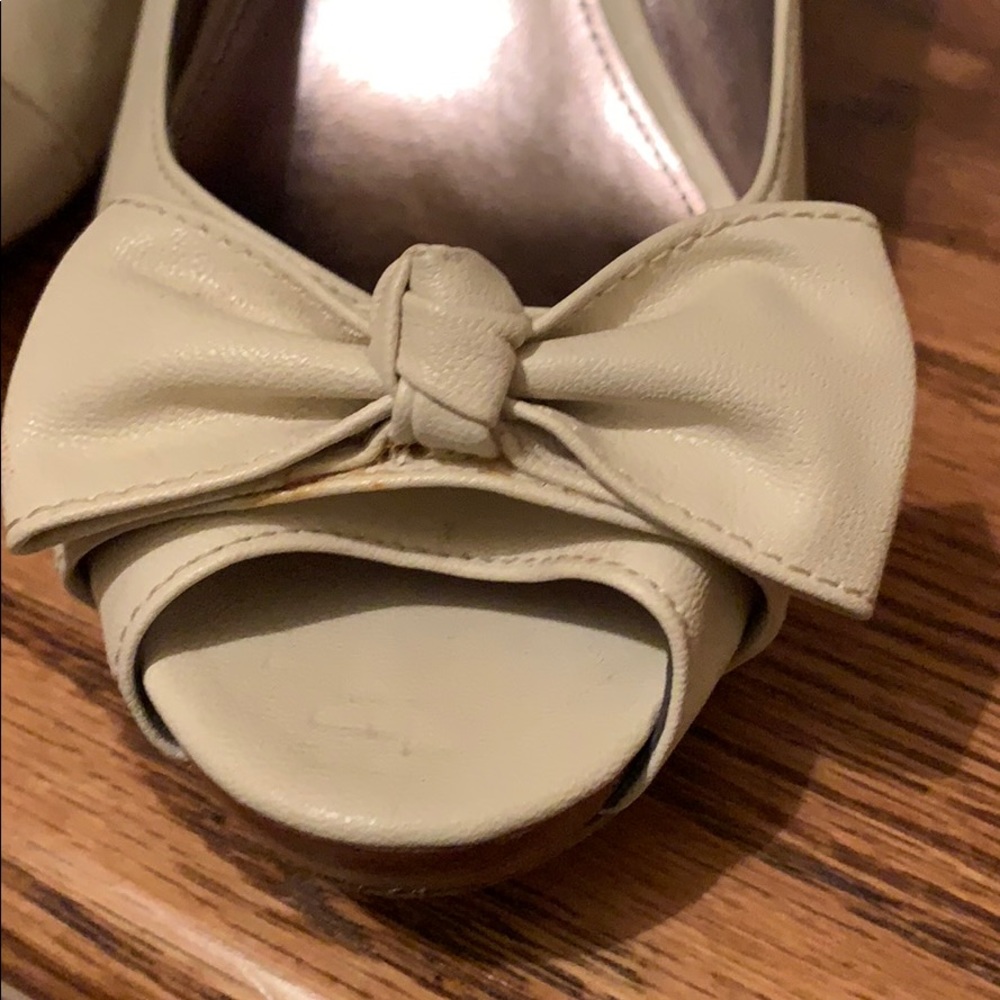 Shoes - Picture 6 of 6